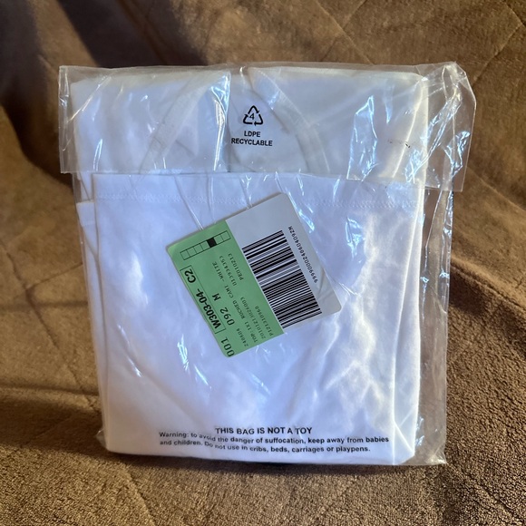 NWOT VICTORIA’S SECRET WHITE RUCHED CAMI (MEDIUM) - Picture 8 of 8